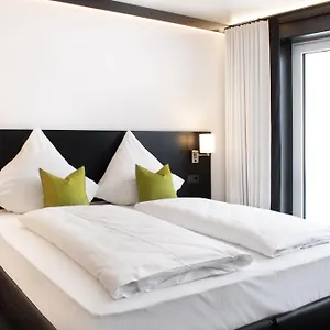 Hotel Mrd By Wmm, Marktrodach